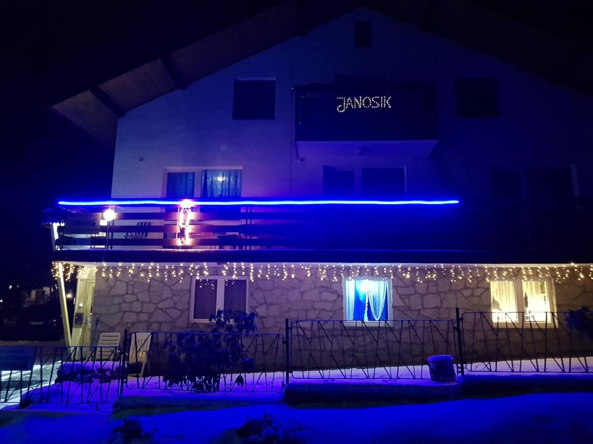 Privatunterkunft Janosik *